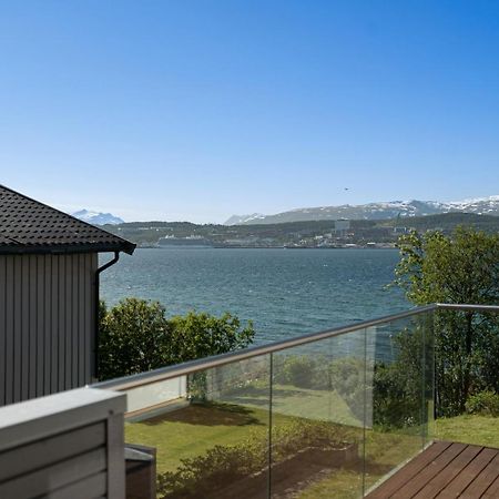 Seaview Studio W/Terrace&Parking Tromsø Exteriör bild