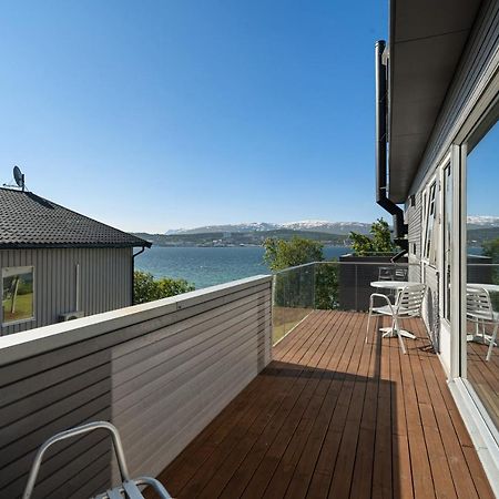Seaview Studio W/Terrace&Parking Tromsø Exteriör bild